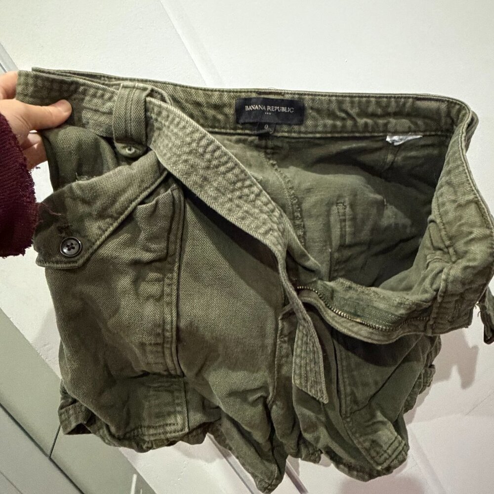 Banana Republic Green Cargo Shorts Women's 0